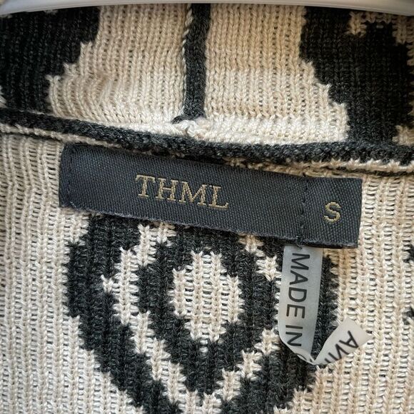 THML WATERFALL FRONT SWEATER IN AZTEC PRINT - Picture 4 of 5